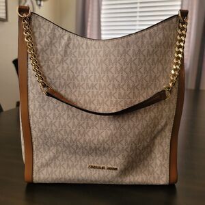 Michael Kors Newbury Shoulder Tote Bag Medium Vanilla Acorn Chain Hobo White Tan